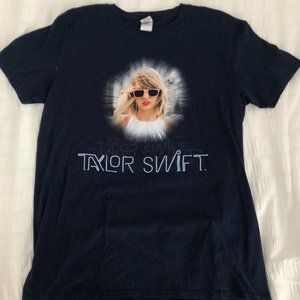 1989 World Tour T-shirt - Taylor Swift Merch